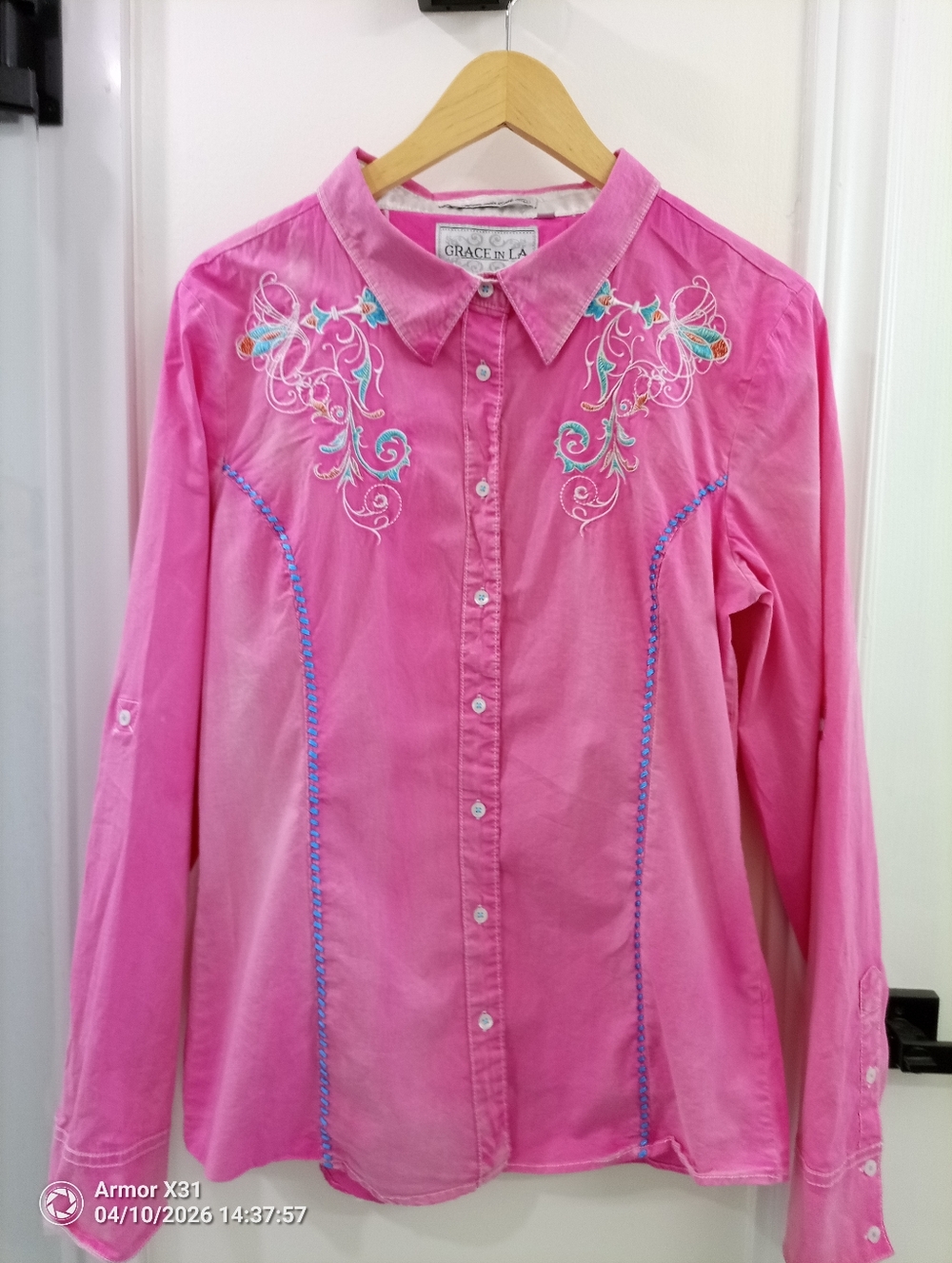 Grace in LA Western Style Pink Embroidered Button-Down Shirt